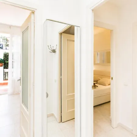 Le Blanc Apartment *