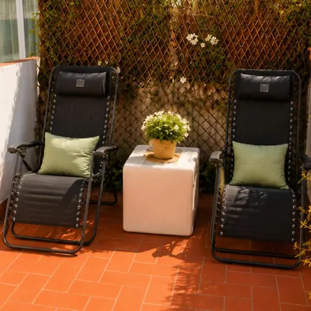 Le Blanc Apartment *